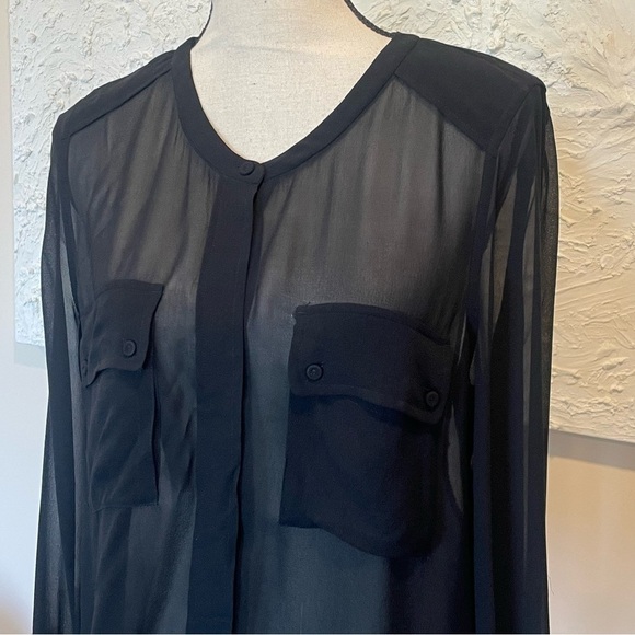 Wilfred 100% Silk Womens Black Long Sleeve Blouse Button Down Pockets Sheer Sz S - Picture 6 of 6